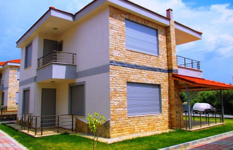 YAVANSU DA 3+1 HAVUZLU SİTEDE